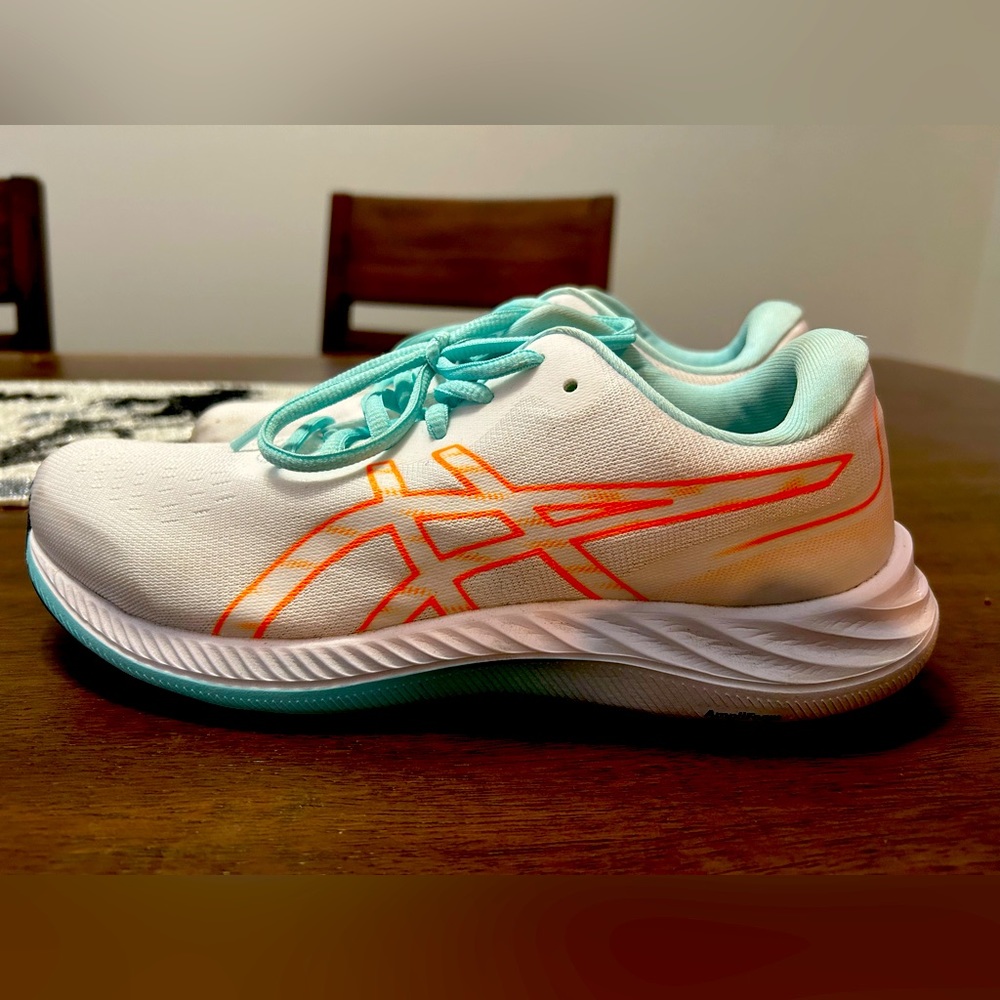 Womens ortholite asics size 8.5